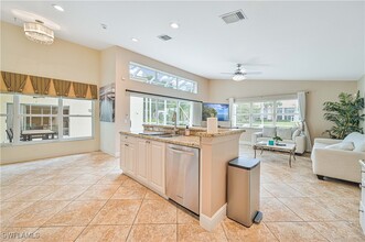 14980 Lake Olive Dr in Ft. Myers, FL - Foto de edificio - Building Photo
