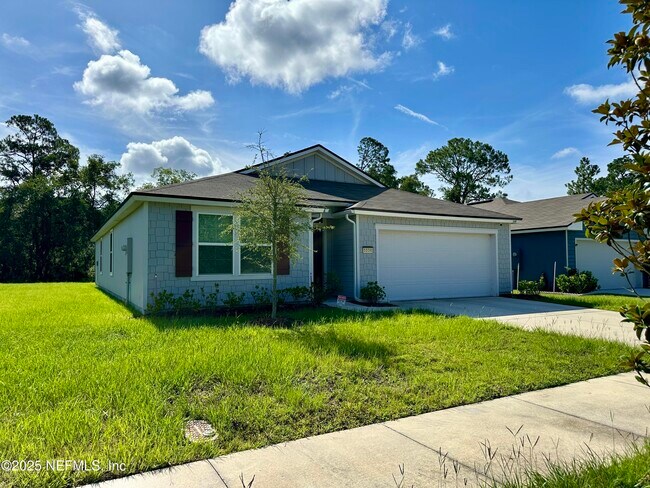 3330 Lawton Pl in Green Cove Springs, FL - Building Photo - Building Photo
