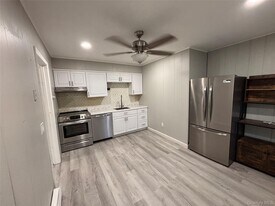 42 Maple Ave in Rock Tavern, NY - Building Photo