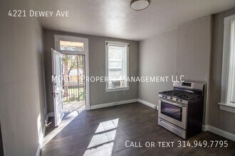 4221 Dewey Ave in St. Louis, MO - Building Photo - Building Photo