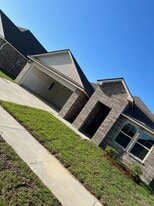 712 Miraval Ave. in Zachary, LA - Building Photo