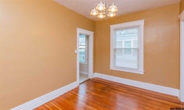 21 Stewart St in Amsterdam, NY - Building Photo - Building Photo