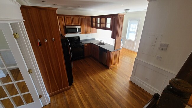 property at 599 E 6th St