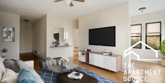 3755 N Pine Grove Ave, Unit 1w