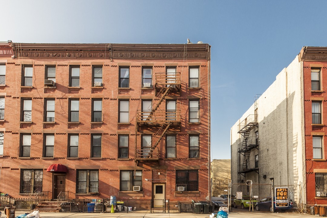 432 Prospect Ave in Brooklyn, NY - Building Photo