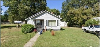 118 Nat Barber Ave in Gastonia, NC - Building Photo