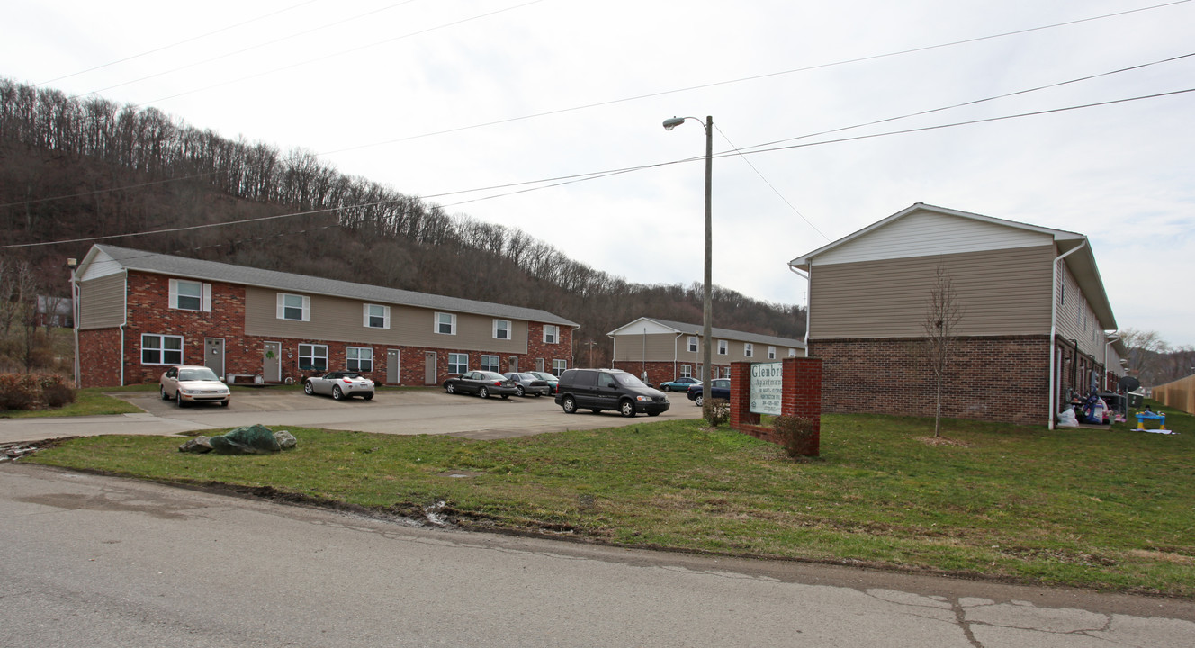 Glenbrier Apartments in Huntington, WV - Building Photo