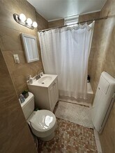 230 Pelham Rd in New Rochelle, NY - Building Photo - Building Photo