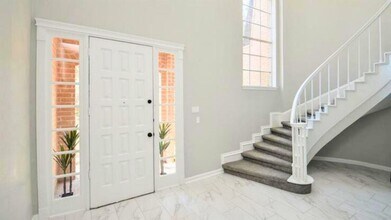 48 Bayou Pointe Dr in Houston, TX - Foto de edificio - Building Photo