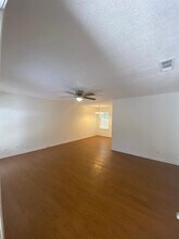 3402 S Oak Dr in Austin, TX - Building Photo - Building Photo