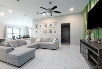 12 N 26th St in Hidalgo, TX - Building Photo - Building Photo