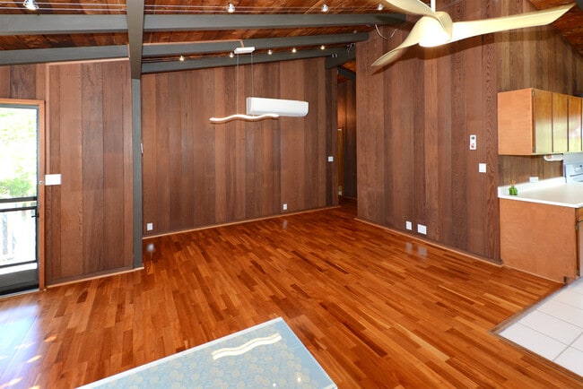 2442 10th Ave in Honolulu, HI - Building Photo - Building Photo