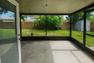 3313 Plaza Pl in Atlantis, FL - Building Photo - Building Photo
