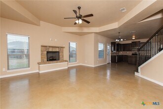 103 W Libra Dr in Killeen, TX - Foto de edificio - Building Photo