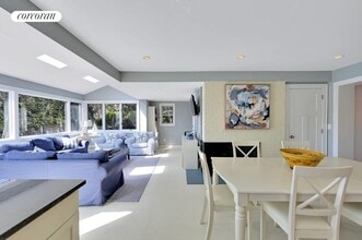 65 Waters Edge Rd in Southampton, NY - Foto de edificio - Building Photo