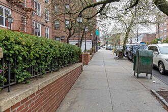 5730 Mosholu Ave in Bronx, NY - Building Photo - Building Photo