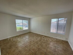1434 Manzanita Ave in Escondido, CA - Building Photo - Building Photo
