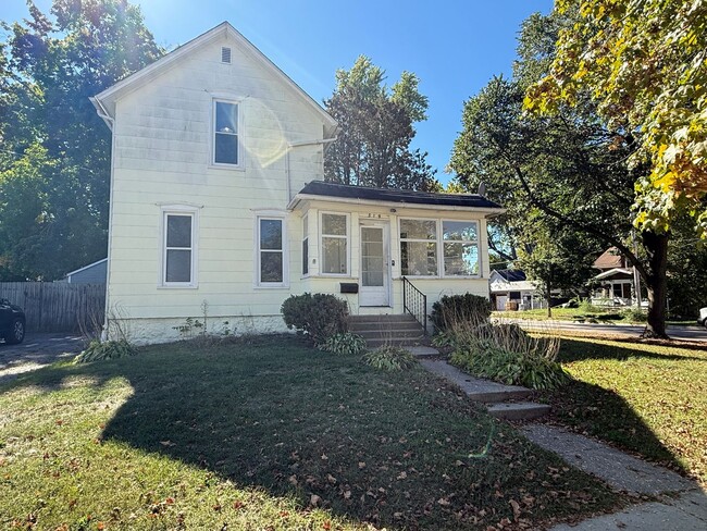 property at 319 Douglas St