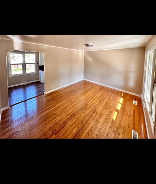 1541 Circle Ln in Newman, CA - Building Photo - Building Photo