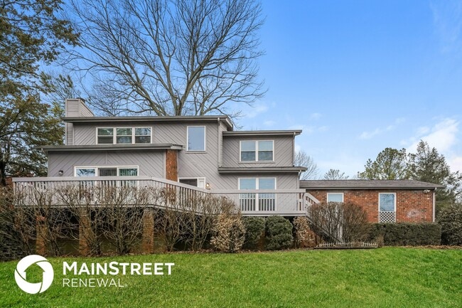 property at 1001 Flintlock Ct