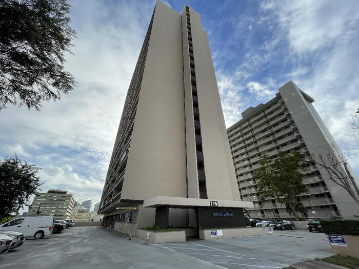 775 Kinalau Pl in Honolulu, HI - Building Photo