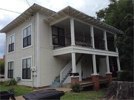 105 E Texas Ave in Ruston, LA - Building Photo