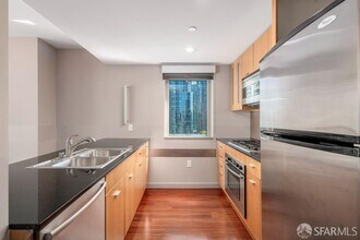 333 1st St in San Francisco, CA - Building Photo - Building Photo