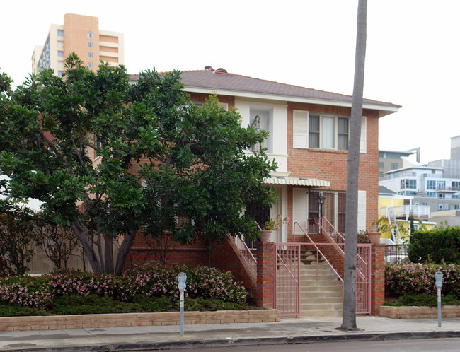 1659 Columbia St in San Diego, CA - Building Photo - Building Photo