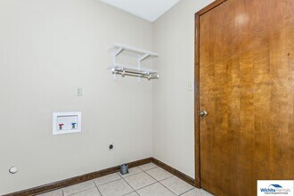 1033 E Redwood Rd in Derby, KS - Building Photo - Building Photo