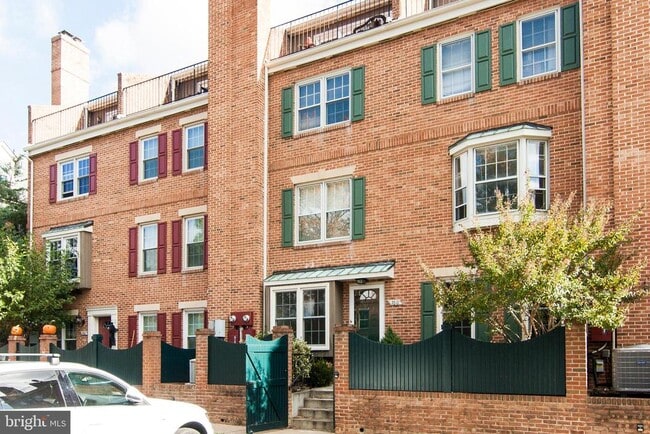 property at 760 N Vermont St