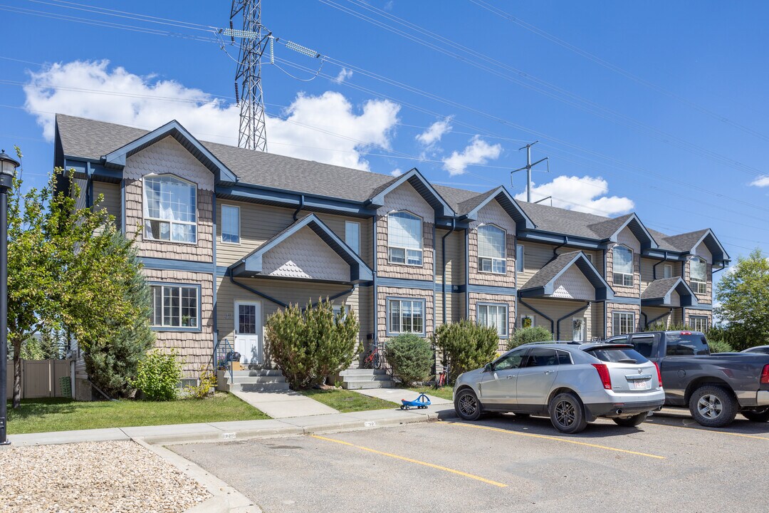 Ironwood Estates in Red Deer, AB - Building Photo