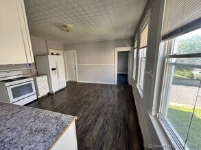 69 Seymour St in Waterbury, CT - Building Photo - Building Photo