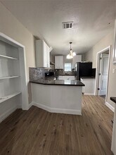 4106 Darby St in Bacliff, TX - Building Photo - Building Photo