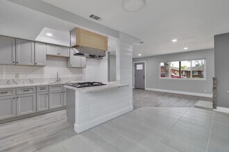 13116 Mohawk Rd in Apple Valley, CA - Building Photo - Building Photo