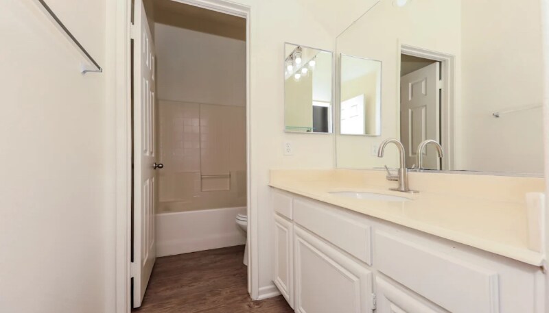 8975 Niagara Ct in Riverside, CA - Building Photo