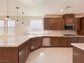 12470 Madison Pk Pl in Las Vegas, NV - Building Photo - Building Photo