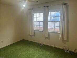 73 73rd St in Newport News, VA - Building Photo - Building Photo