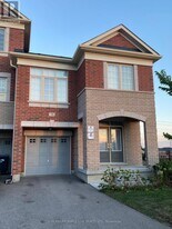 70 Aspen Hills Rd in Brampton, ON - Building Photo