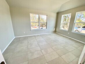 3702 Austin Cove in Lago Vista, TX - Building Photo - Building Photo
