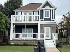 600 N Tennyson Ln in Fayetteville, AR - Building Photo