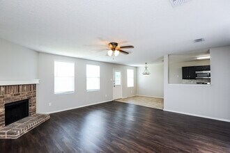 2999 Fallbrook Dr in Rockwall, TX - Building Photo - Building Photo