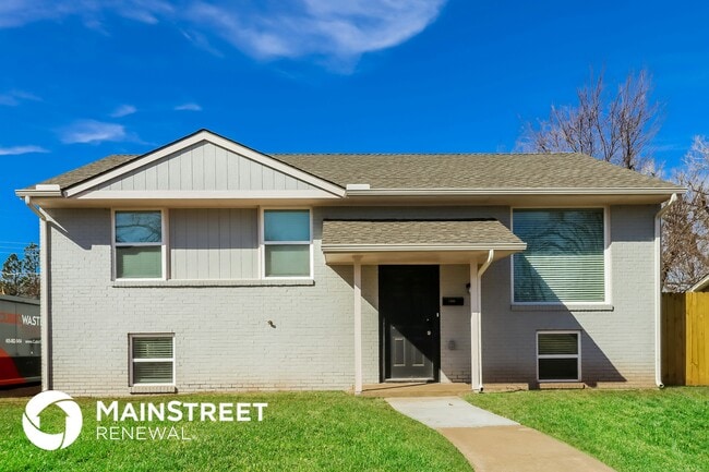 property at 5701 N Warren Ave