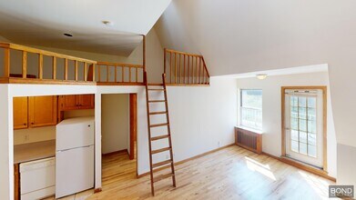 317 W 107th St in New York, NY - Building Photo - Building Photo