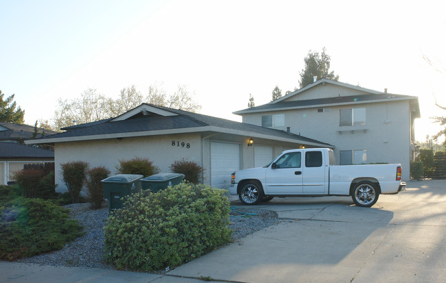 8198 Kelton Dr in Gilroy, CA - Building Photo - Building Photo