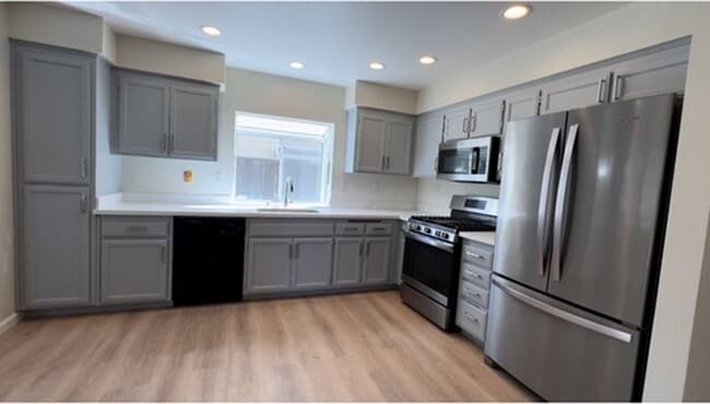 3067 Staples Ranch Dr in Pleasanton, CA - Building Photo - Building Photo