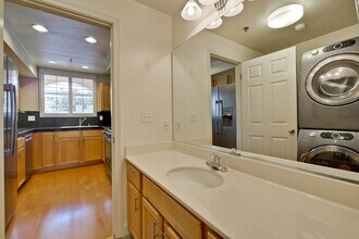 108 Bryant St in Mountain View, CA - Building Photo - Building Photo