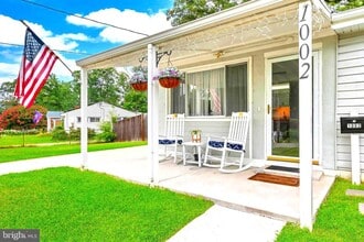 1002 Londonderry Dr in Glen Burnie, MD - Building Photo - Building Photo