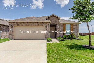 7908 Split Rock Dr in Fort Worth, TX - Building Photo