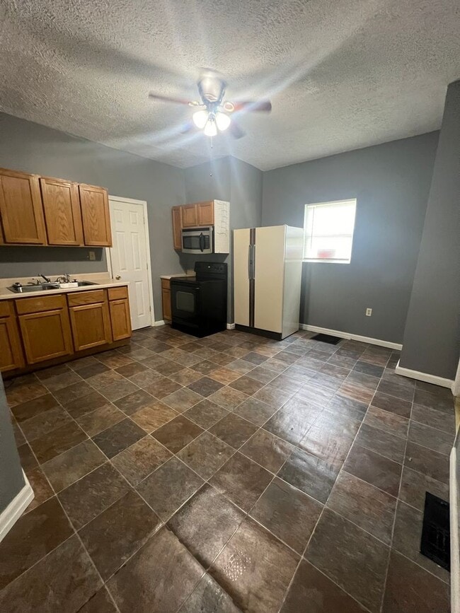 520 N Alameda Ave in Muncie, IN - Building Photo - Building Photo