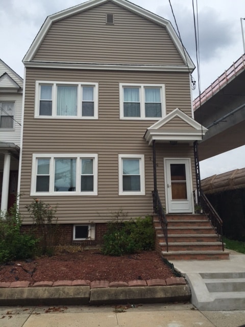 164 W 4th St, Unit unit 1R